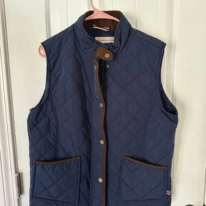 Hunter quilted vest with corduroy trim